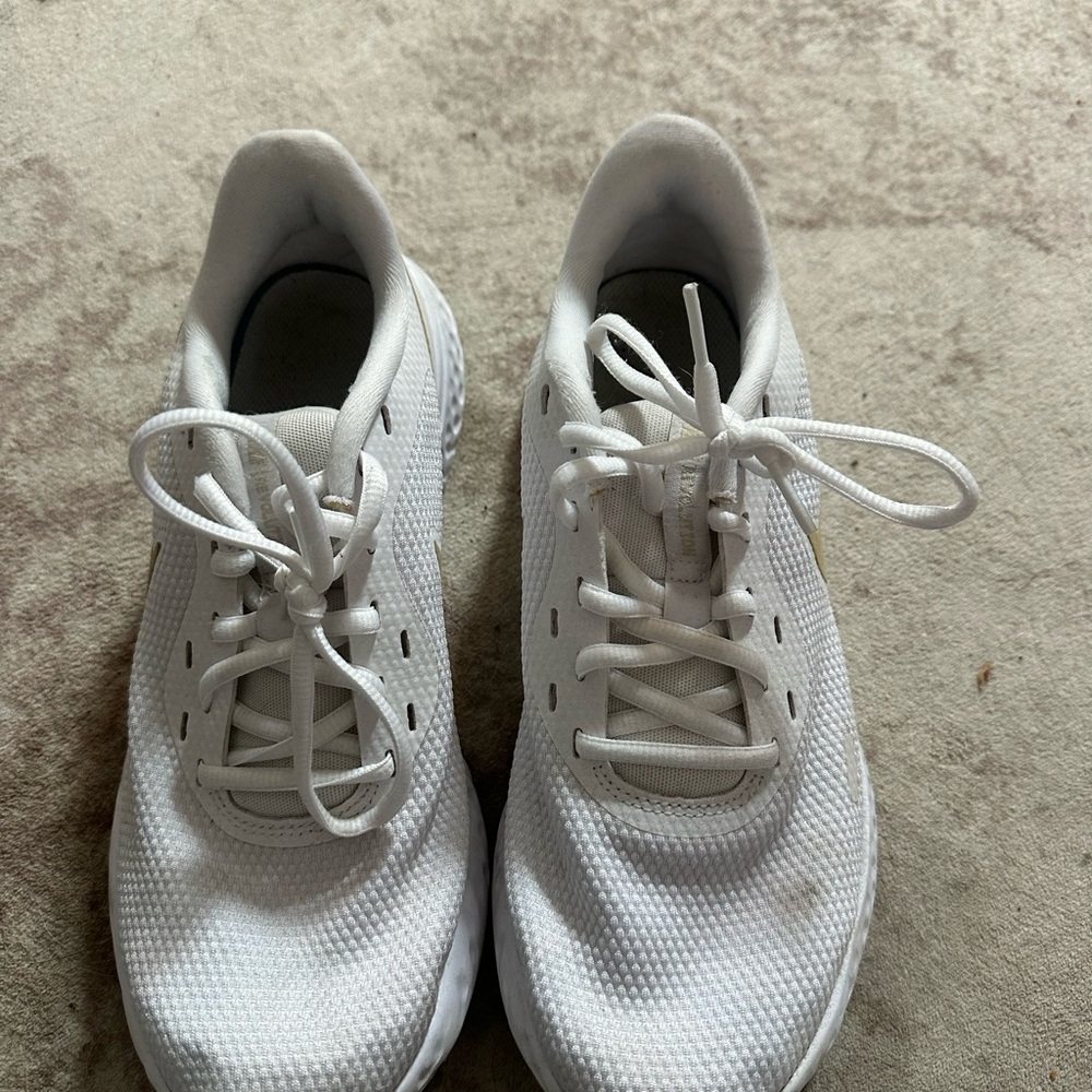 Nike White Women's Sneakers